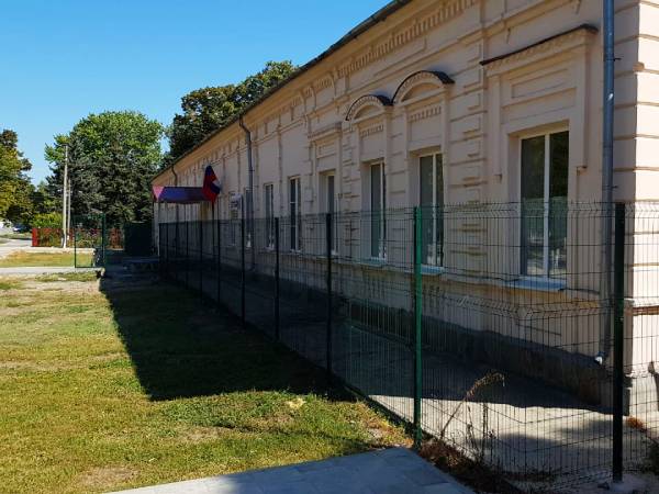 Железные заборы для дома Железные заборы для дома